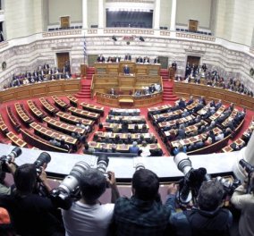 Live από τη Βουλή η ''μάχη'' για τις τηλεοπτικές άδειες - Στο βήμα ο πρωθυπουργός Αλέξης Τσίπρας - Κυρίως Φωτογραφία - Gallery - Video