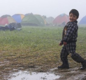 Εδώ είναι Βαλκάνια - Εδώ η Ειδομένη - Εδώ οι πρόσφυγες στους λασπότοπους της Ελλάδας - Φωτό
