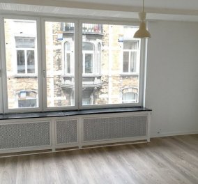Οι πρώτες εικόνες από το διαμέρισμα των τζιχαντιστών στις Βρυξέλλες - Στη δημοσιότητα μόλις τώρα   - Κυρίως Φωτογραφία - Gallery - Video