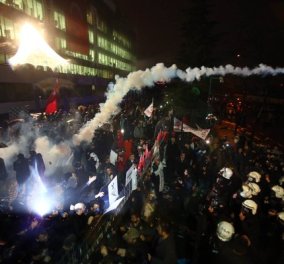 Η Αστυνομία "κατέλαβε" τη μεγαλύτερη εφημερίδα της Τουρκίας - Γιατί ο Ερντογάν θέλει να κλείσει τη Zaman; - Κυρίως Φωτογραφία - Gallery - Video