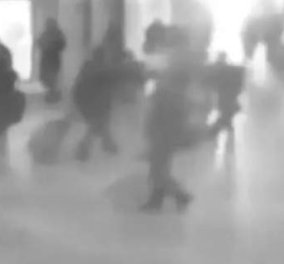 Το σοκαριστικό βίντεο με τη στιγμή της έκρηξης στο αεροδρόμιο των Βρυξελλών - Κυρίως Φωτογραφία - Gallery - Video