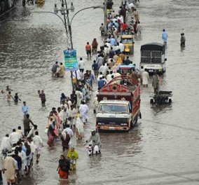 Πνίγηκε το Πακιστάν: Τουλάχιστον 28 νεκροί από κατακλυσμιαίες βροχές - Δεκάδες εγκλωβισμένοι σε ορυχείο - Κυρίως Φωτογραφία - Gallery - Video