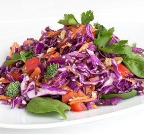 Αντιοξειδωτική σαλάτα που θα σας γεμίσει ενέργεια & υγεία από την Αργυρώ μας!