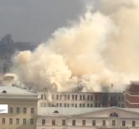 Το Υπουργείο Εξωτερικών της Ρωσίας στις φλόγες - Άγνωστα τα αίτια της πυρκαγιάς (βίντεο)