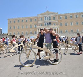 Good News: Με ξύλινα ποδήλατα γέμισε η Αθήνα - Δείτε φωτό από την ποδηλατοδρομία
