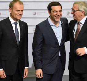 Ικανοποίηση Τουσκ και Γιούνκερ για τη συμφωνία του Eurogroup για την Ελλάδα 
