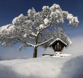 Χιόνια στο καμπαναριό... χαμηλές θερμοκρασίες στα ορεινά της Ηπείρου με καιρό χειμωνιάτικο 
