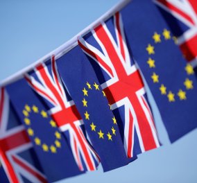 Νέα δημοσκόπηση: Στροφή στην παραμονή της Βρετανίας στην ΕΕ μετά τη δολοφονία Κοξ δηλώνουν οι Άγγλοι 