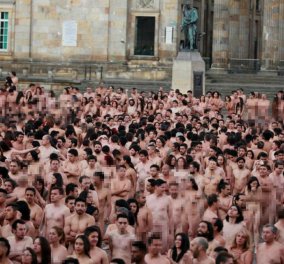 6.000 γυμνοί ποζάρουν για την ειρήνη μπροστά από το Κοινοβούλια της Κολομβίας 