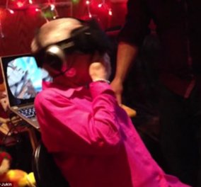 Βίντεο ημέρας: Κατεργάρηδες εγγονοί έβαλαν στη γιαγιά γυαλιά virtual reality - Δεν άντεξε την συγκίνηση & λιποθύμησε - Κυρίως Φωτογραφία - Gallery - Video