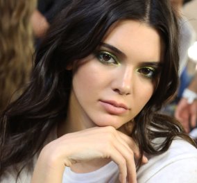 H Kendall Jenner έβγαλε το σουτιέν & έδειξε το Piercing στις θηλές της με καμάρι - Φώτο   - Κυρίως Φωτογραφία - Gallery - Video
