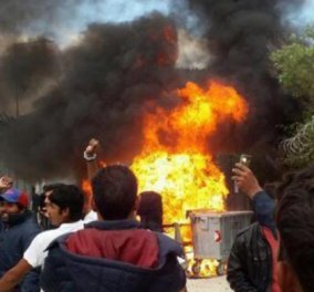 Νύχτα τρόμου στην Μόρια: 15 οι τραυματίες από τα επεισόδια μεταξύ μεταναστών - Έβαλαν φωτιές, εκκενώθηκε από την αστυνομία - Κυρίως Φωτογραφία - Gallery - Video
