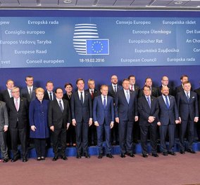  Live η πρώτη Σύνοδος Κορυφής των «27»:  “Σκοτωμός” στην ΕΕ για το ποιος θα διαπραγματευτεί τους όρους του Brexit   - Κυρίως Φωτογραφία - Gallery - Video
