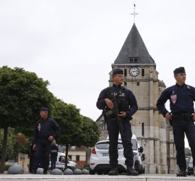 Η Γαλλία σε ανοιχτό πόλεμο κατά του ISIS: Θα συνθλίψουμε τον εχθρό στο εξωτερικό