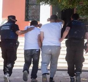 Μεταφέρθηκαν στην Αθήνα οι 8 Τούρκοι στρατιωτικοί για λόγους ασφαλείας - Τι λέει η δικηγόρος τους