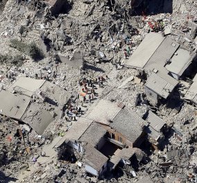 "Η κόλαση του Δάντη": 120 νεκροί & μια πόλη - φάντασμα, με ερείπια παντού μετά το χτύπημα του σεισμού    - Κυρίως Φωτογραφία - Gallery - Video