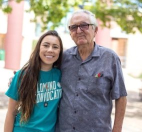  Story: Ο 82χρονος παππούς και η εγγονή του θα φοιτήσουν μαζί στο πανεπιστήμιο!
