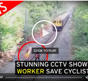 Βίντεο - γλίτωσε από θαύμα: Ανδρας έσωσε μεθυσμένο ποδηλάτη δευτερόλεπτα πριν τον πατήσει διερχόμενο τρένο