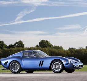  Αυτή η πανέμορφη μπλε Ferrari θα σπάσει τα ταμεία: Δείτε την ιστορία του αυτοκινήτου που πωλείται για 52 εκ. ευρώ!