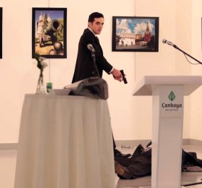 «Αλλαχού Ακμπάρ, εκδίκηση για το Χαλέπι» φώναζε ο 22χρονος δολοφόνος του Ρώσου πρέσβη στην Άγκυρα - Κυρίως Φωτογραφία - Gallery - Video