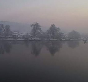 Η λίμνη των Ιωαννίνων μέσα στην ομίχλη - Ένα βίντεο που θυμίζει ταινία του αείμνηστου Θ. Αγγελόπουλου
