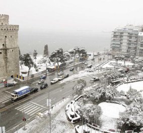 "Η πιο παγωμένη νύχτα των τελευταίων 45 ετών στη Θεσσαλονίκη": Τι έγραψε στο Facebook o Σάκης Αρναούτογλου