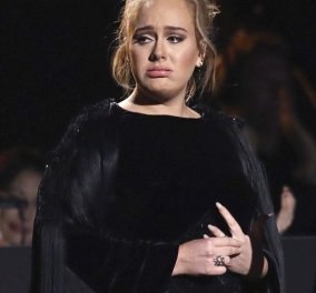 Δύο βίντεο με Adele: Κλαίει όταν παίρνει τα Grammy της & ζητάει συγνώμη γιατί έχασε τα λόγια της...  - Κυρίως Φωτογραφία - Gallery - Video