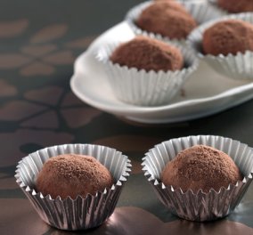 Πεντανόστιμα τρουφάκια σοκολάτας από την εκπληκτική μας Αργυρώ! - Κυρίως Φωτογραφία - Gallery - Video