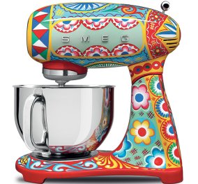Μοναδικά έργα τέχνης στην κουζίνα σας! Οι νέες συσκευές της Dolce & Cabbana και Smeg που θα σας συναρπάσουν (Φωτό)