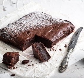 Το ωραιότερο μαστιχωτό brownies με πολύ σοκολάτα- Την συνταγή μας δίνει η Αργυρώ Μπαρμπαρίγου - Κυρίως Φωτογραφία - Gallery - Video