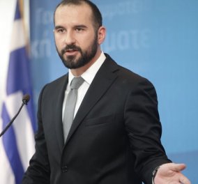 Δημήτρης Τζανακόπουλος: "Δεν βλέπω κανένα περίεργο δάνειο στην περίπτωση του Ιβάν Σαββίδη" (Βίντεο)