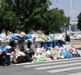 Τα σκουπίδια - βουνό σε όλη την Ελλάδα - Τίποτε δεν τελείωσε σαν να μην άρχισε με τους συμβασιούχους