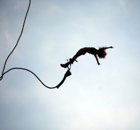 Φριχτός θάνατος: 17χρονη σκοτώθηκε σε bungee jumping γιατί δεν κατάλαβε τα άθλια αγγλικά του Ισπανού εκπαιδευτή - Κυρίως Φωτογραφία - Gallery - Video