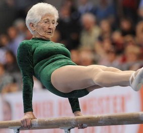 Τοpwoman η 92χρονη Γερμανίδα με το κορμί- σπαθί: Πρωταθλήτρια στην ενόργανη- 11 φορές ρεκόρ Γκίνες- Θαυμάστε την