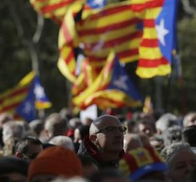Η Καταλονία προκήρυξε δημοψήφισμα για την ανεξαρτησία της - Κυρίως Φωτογραφία - Gallery - Video