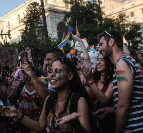 Athens Pride: Φωτογραφίες από την μαζική παρέλαση των ΛΟΑΤΚΙ στο κέντρο της Αθήνας  - Κυρίως Φωτογραφία - Gallery - Video