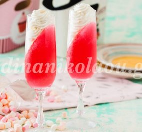 Ένα γλυκάκι να δροσιστούμε - Ζελέ φράουλα με κρέμα μαστίχας της Ντίνας Νικολάου