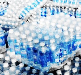 Ένα εκατομμύριο πλαστικά μπουκάλια πωλούνται κάθε λεπτό στη Γη - Το 2021 θα αυξηθούν κατά 20%  - Κυρίως Φωτογραφία - Gallery - Video