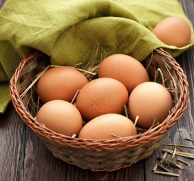 Τι πρέπει να προσέχετε όταν αγοράζετε αυγά: Οι οδηγίες του ΕΦΕΤ σε μια πολύτιμη λίστα