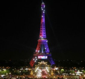 Παρίσι: Συνελήφθη άνδρας με μαχαίρι στον Πύργο του Άιφελ