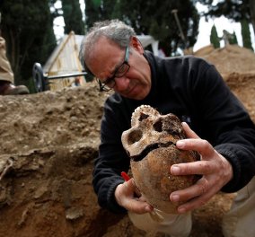 Φωτό - Αρχαιολόγοι ανακάλυψαν σκελετούς εκτελεσθέντων που φορούσαν ακόμη δερμάτινες μπότες από τον εμφύλιο στην Ισπανία