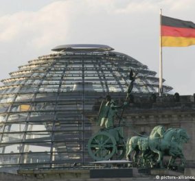 Το βλέμμα της Ευρώπης στο Βερολίνο: Στις κάλπες σήμερα οι Γερμανοί ψηφοφόροι  - Κυρίως Φωτογραφία - Gallery - Video