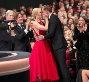Το φιλί της Nicole Kidman στα Emmy που έγινε πρώτο θέμα συζήτησης - Ποιος είναι ο λόγος  (ΒΙΝΤΕΟ) - Κυρίως Φωτογραφία - Gallery - Video