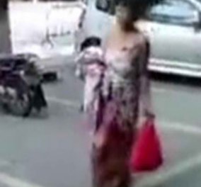 Π- ρ- ω- τ- ο- φ- α- ν- έ- ς: Κινέζα γεννάει στην μέση του δρόμου, αρπάζει το μωρό & πάει σπίτι της - φωτό - βίντεο  - Κυρίως Φωτογραφία - Gallery - Video