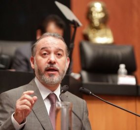 Μεξικό: Ο υπουργός Δικαιοσύνης αποκάλυψε πως του ανήκει μια Ferrari που είχε δηλώσει σε εικονική διεύθυνση & υπέβαλε την παραίτησή του - Κυρίως Φωτογραφία - Gallery - Video