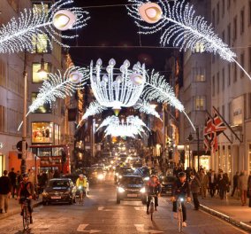 Bond Street: Ο πιο σικ εμπορικός δρόμος του Λονδίνου έβαλε τα καλά του και φωτίστηκε για τα Χριστούγεννα 2017 (ΦΩΤΟ- ΒΙΝΤΕΟ)  - Κυρίως Φωτογραφία - Gallery - Video