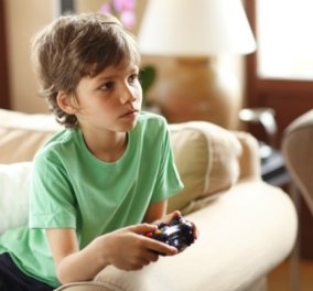 Πόσο επικίνδυνος είναι ο εθισμός του παιδιού στα ηλεκτρονικά παιχνίδια; Μυθοι & αλήθειες για την καμουφλαρισμενη ασθένεια - Κυρίως Φωτογραφία - Gallery - Video