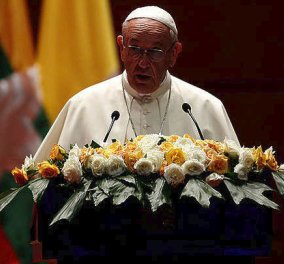 Πάπας Φραγκίσκος: "Θέλω να ευχαριστήσω την Ελλάδα για τις προσπάθειες που κατέβαλε στο προσφυγικό"