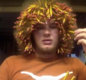 Έφηβος εμφανίζεται σε βίντεο με μαλλί αφάνα και γεμάτο μολύβια!  - Κυρίως Φωτογραφία - Gallery - Video