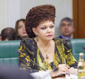 Το viral κούρεμα Ρωσίδας βουλευτού που έγινε διάσημο στο διαδίκτυο - Μοιάζει με φωλιά  (ΦΩΤΟ) 